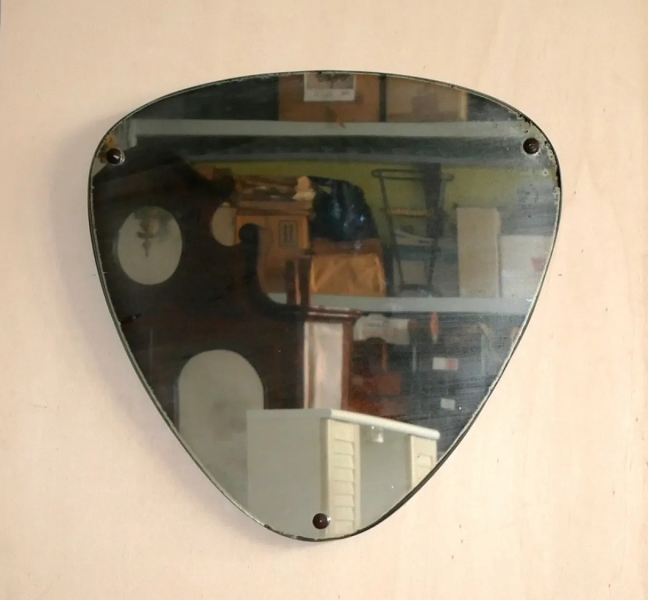 Specchio forma triangolare, anni '60 1