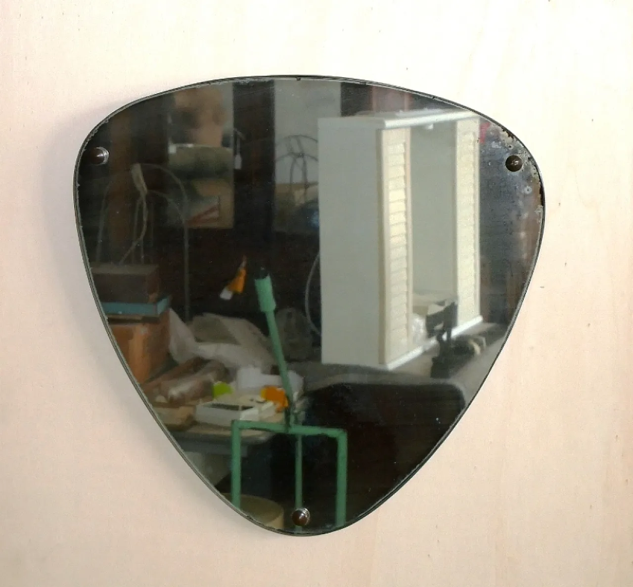 Specchio forma triangolare, anni '60 2