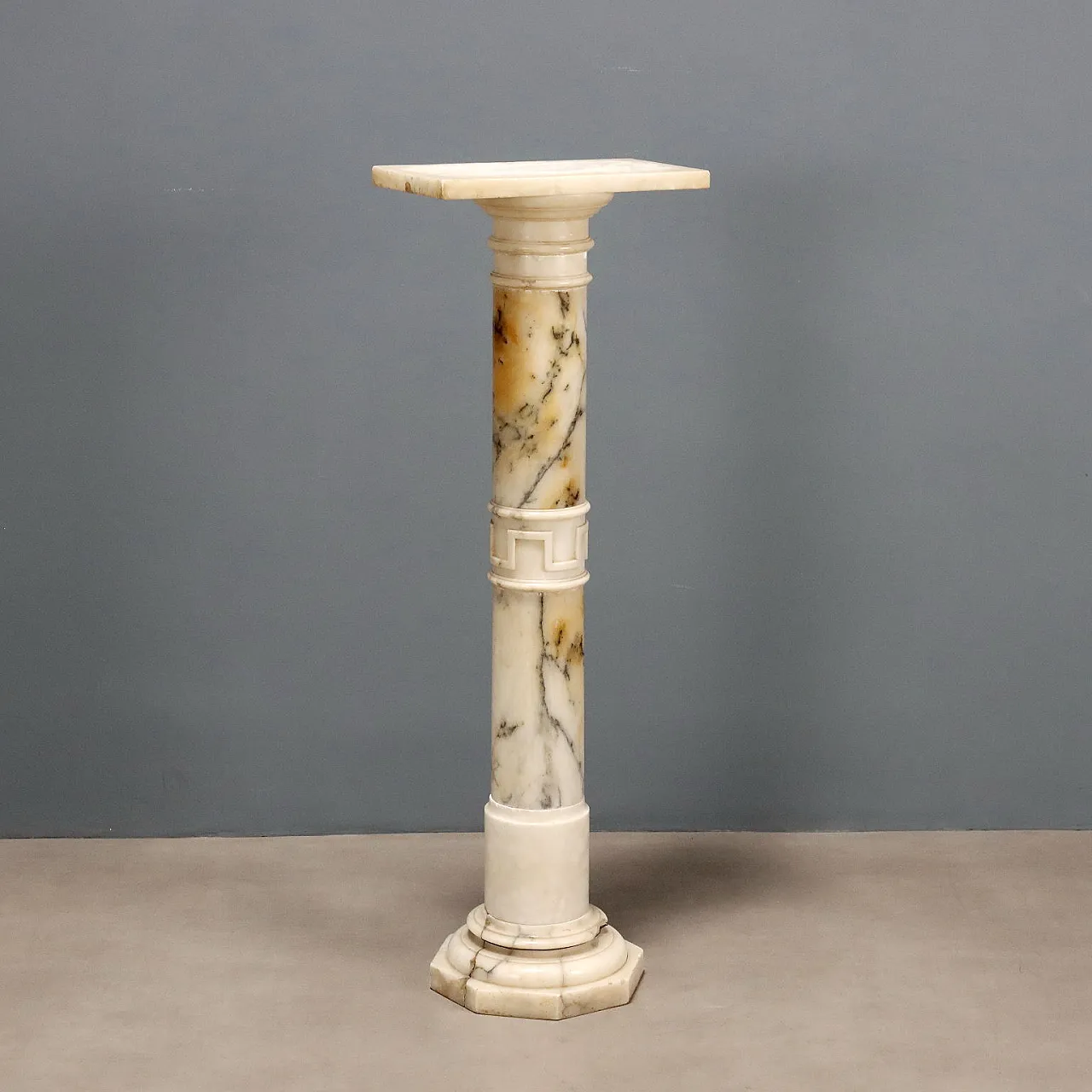 Colonna tornita in alabastro, '800 1