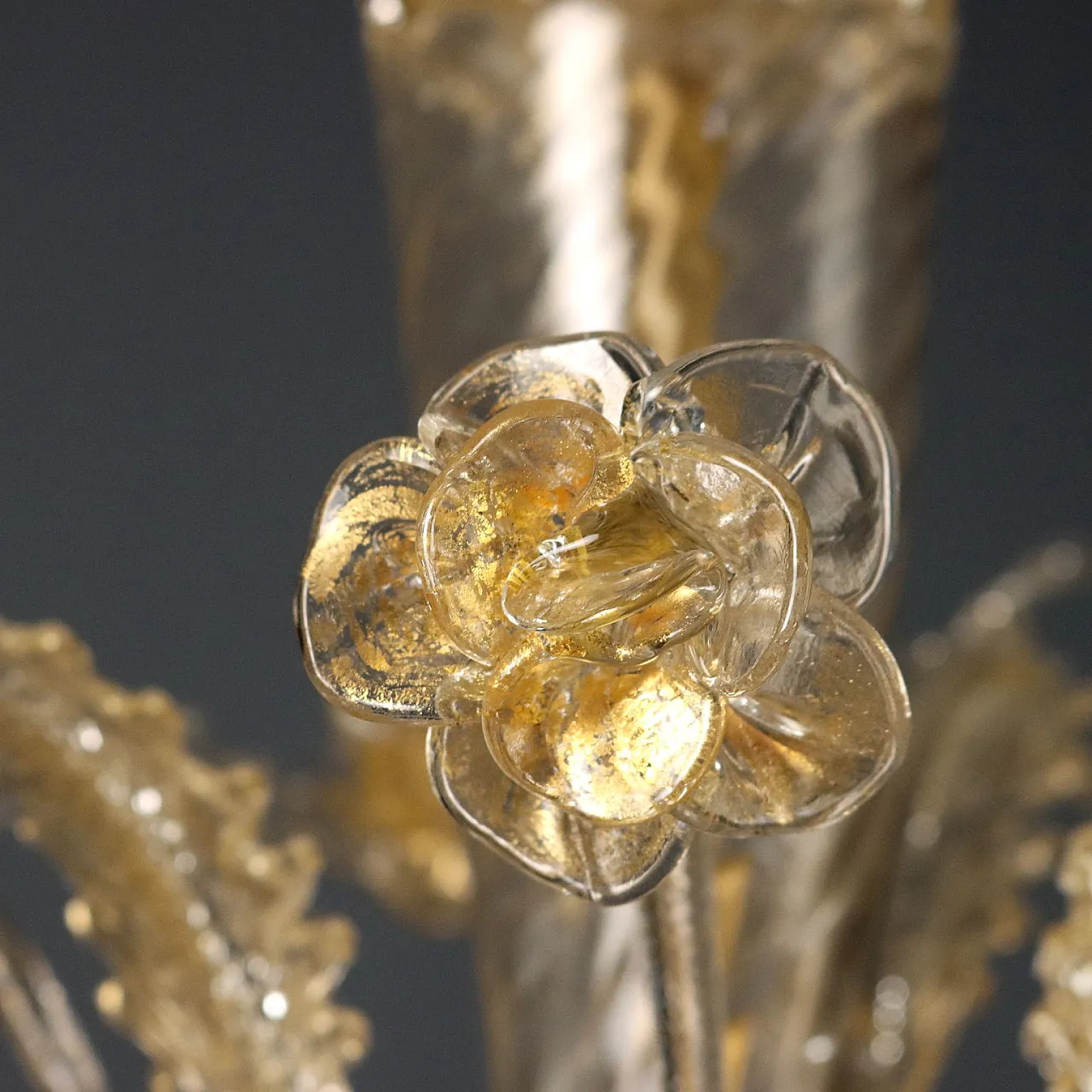 Lampadario in vetro soffiato con dorature, '900 4