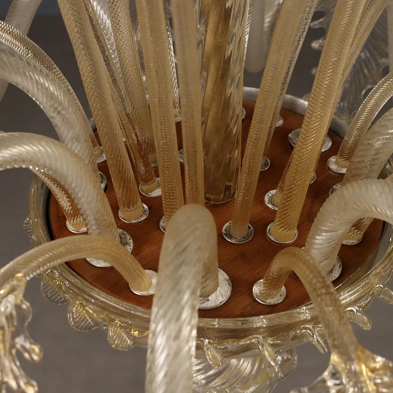 Lampadario in vetro soffiato con dorature, '900 7