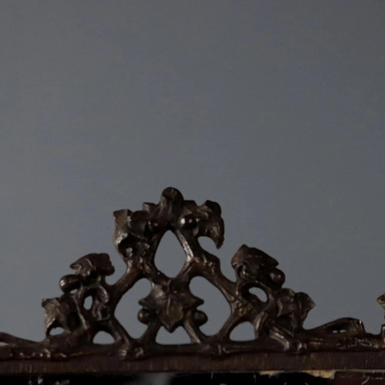 Specchio da tavolo in metallo patinato bronzo, '900 3