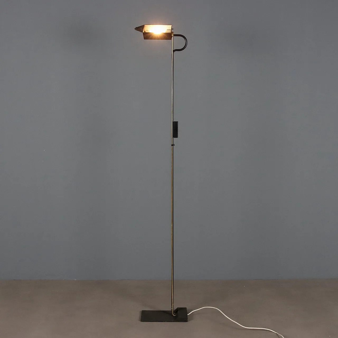 Lampada da terra in metallo, anni '80 1