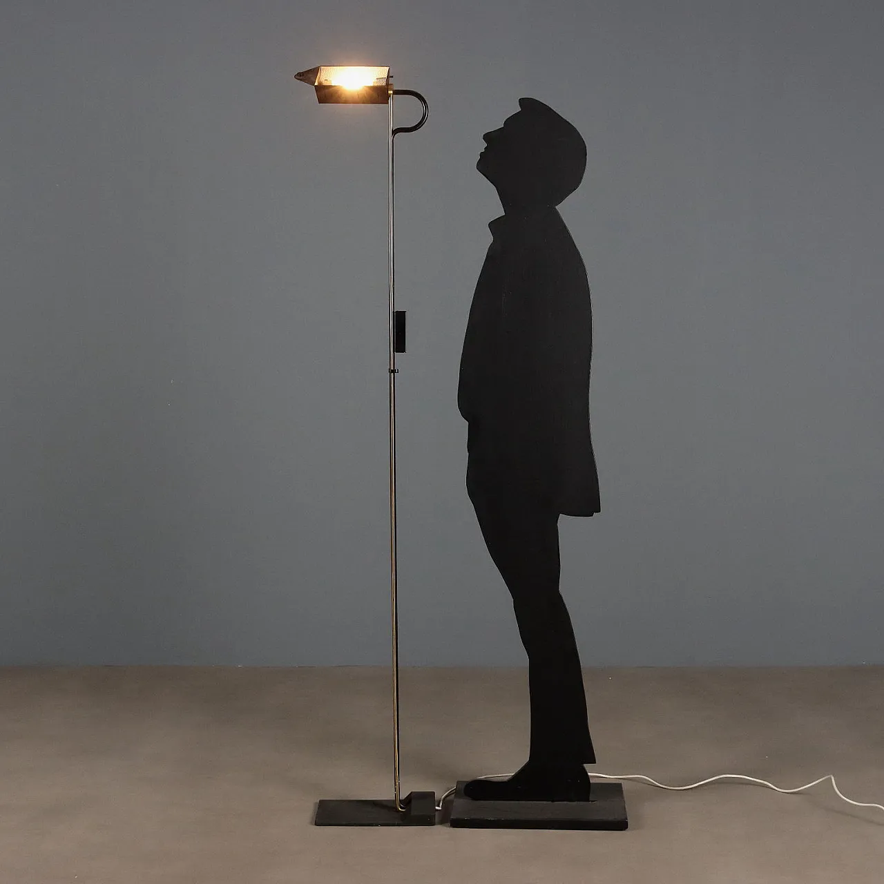 Lampada da terra in metallo, anni '80 3