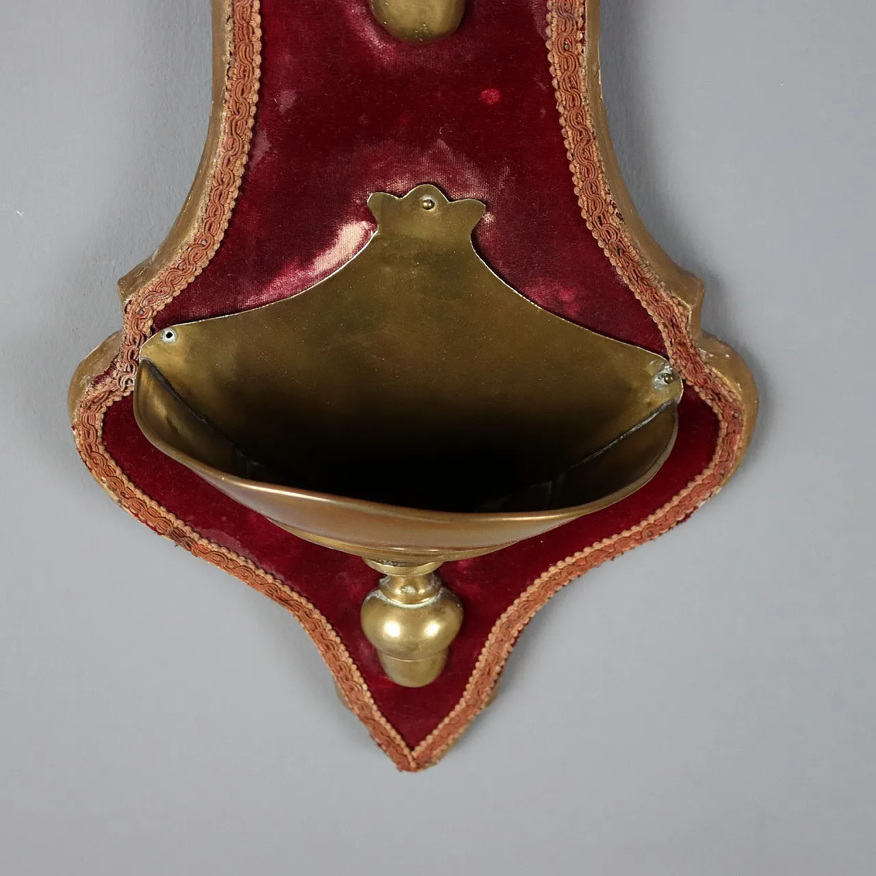 Fontanella in ottone, '900 3