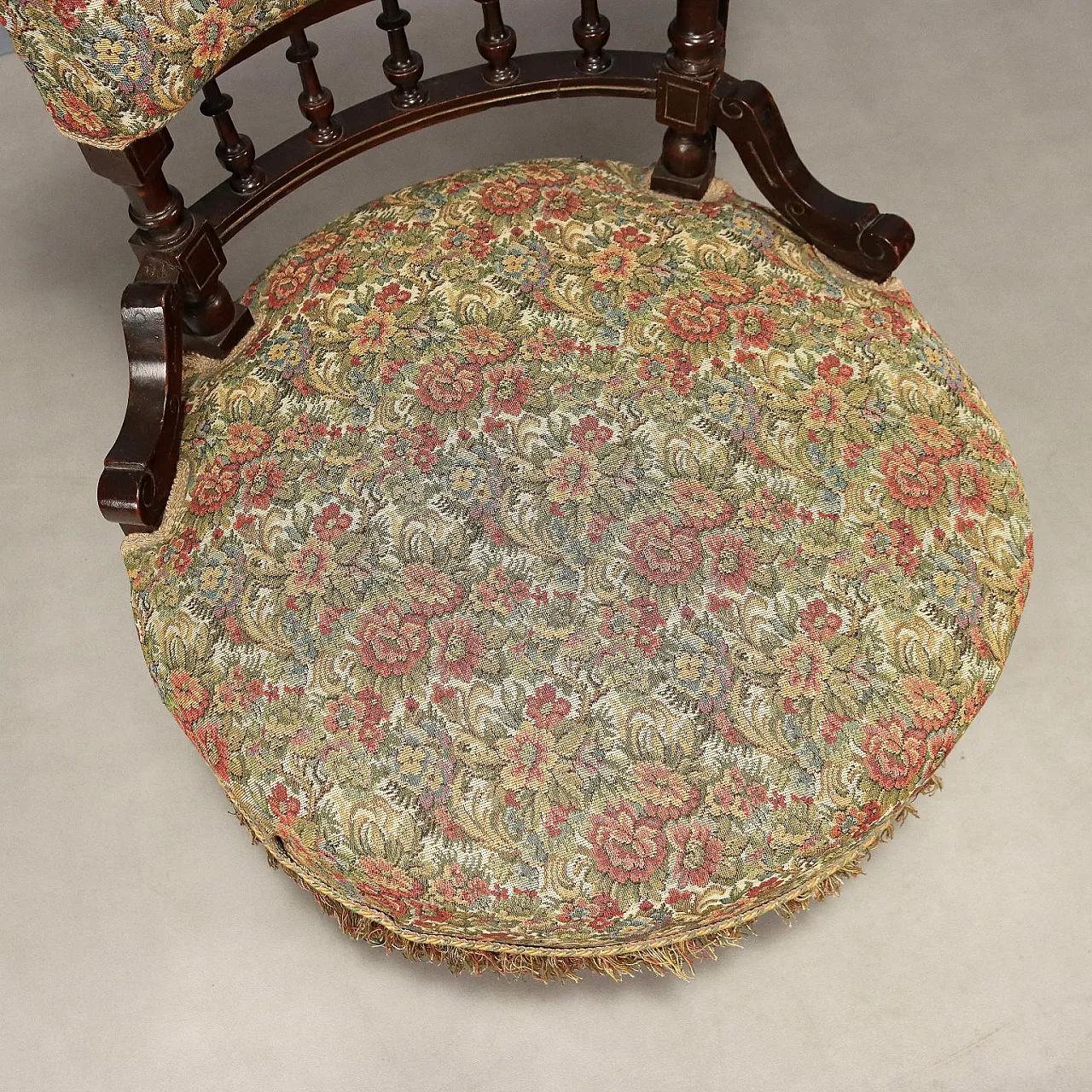 Poltrona con pouf, metà '800 7