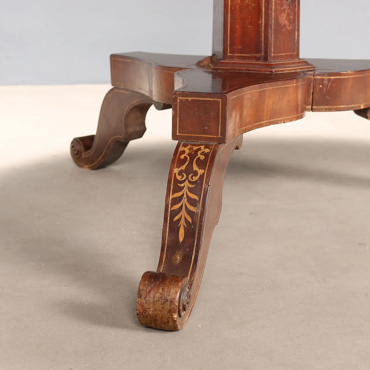 Charles X table in mahogany, 19th century 9
