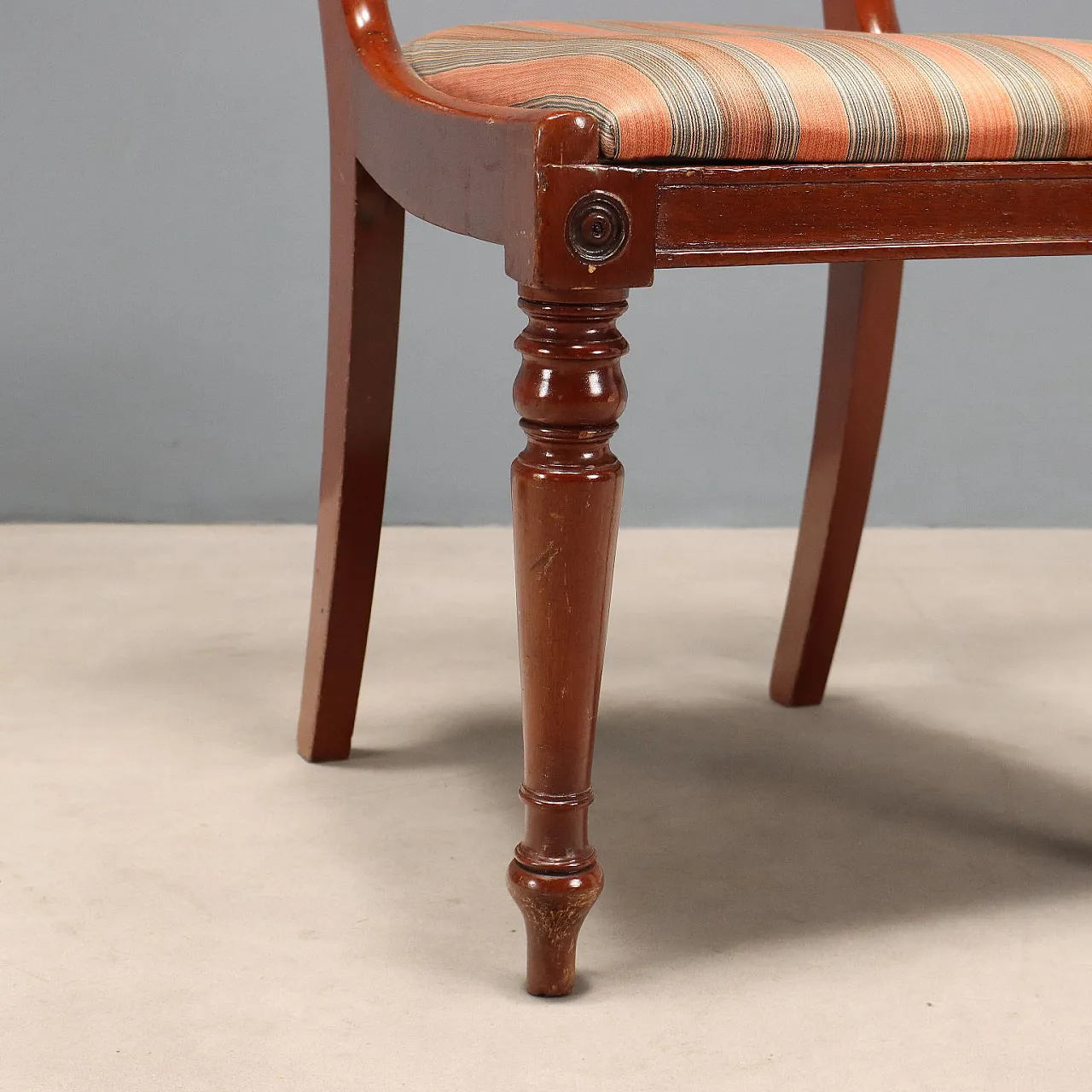 6 Edwardian mahogany chairs, early 20th century 8