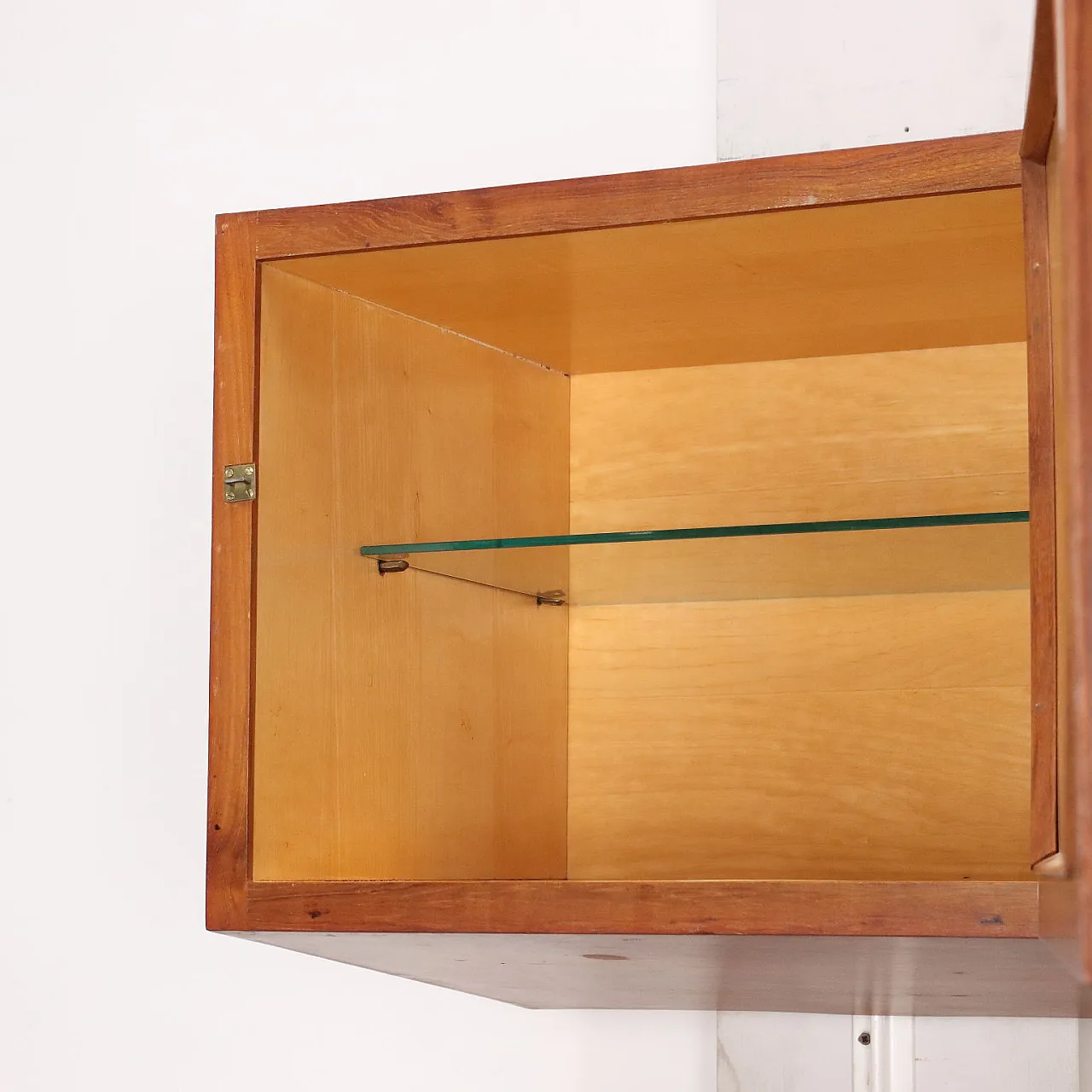 Coppia di mobili pensili in legno, anni '60 5