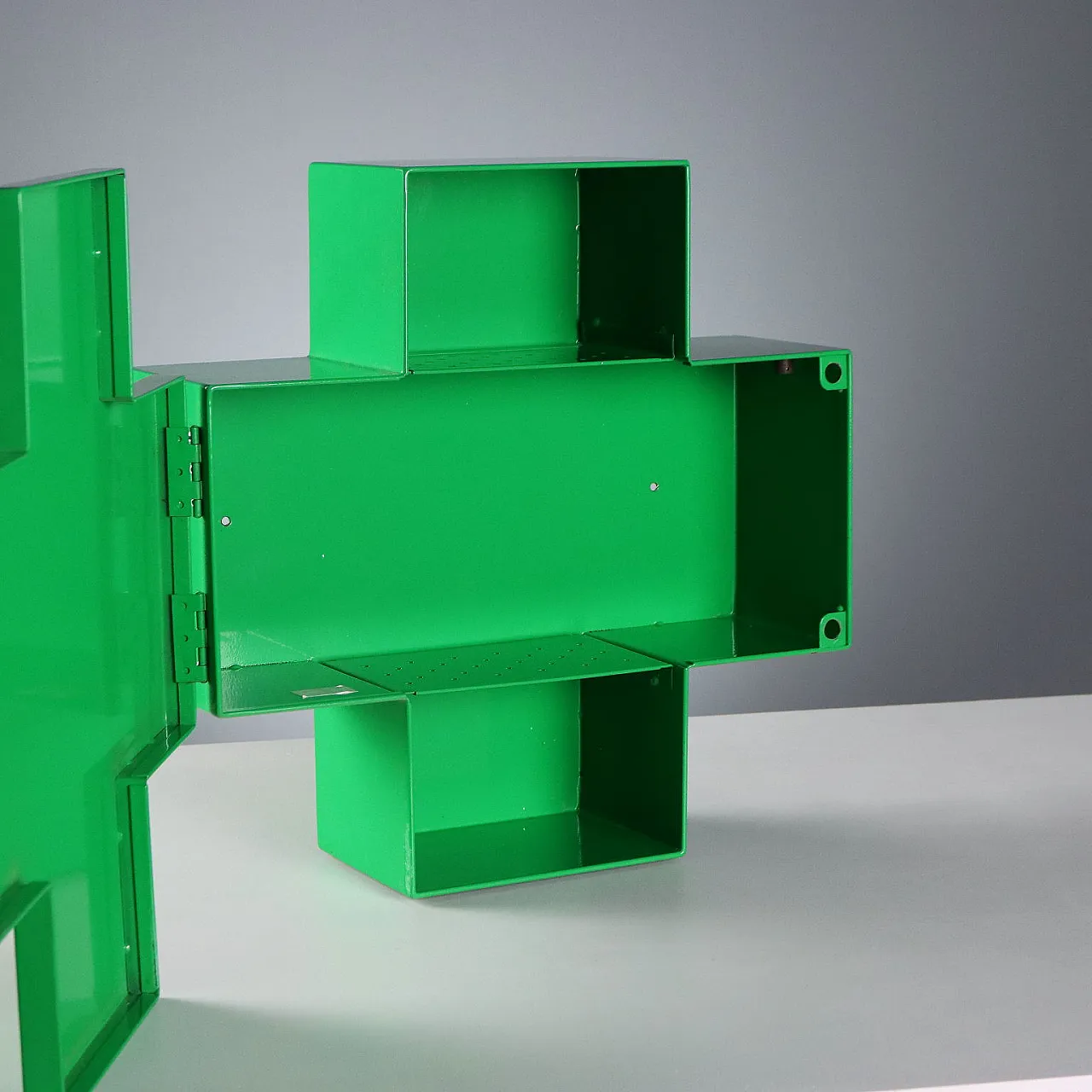 Coppia di contenitori pensili, lamiera di metallo smaltata, '900 4