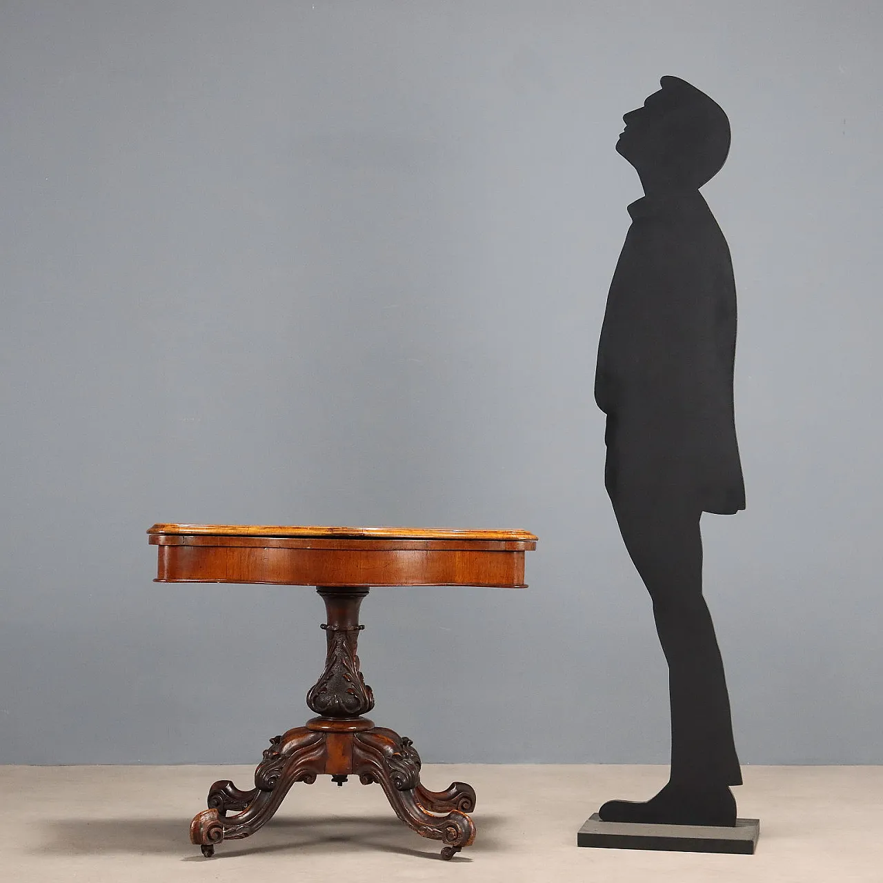 Tavolino da gioco in legno di noce, '800 2