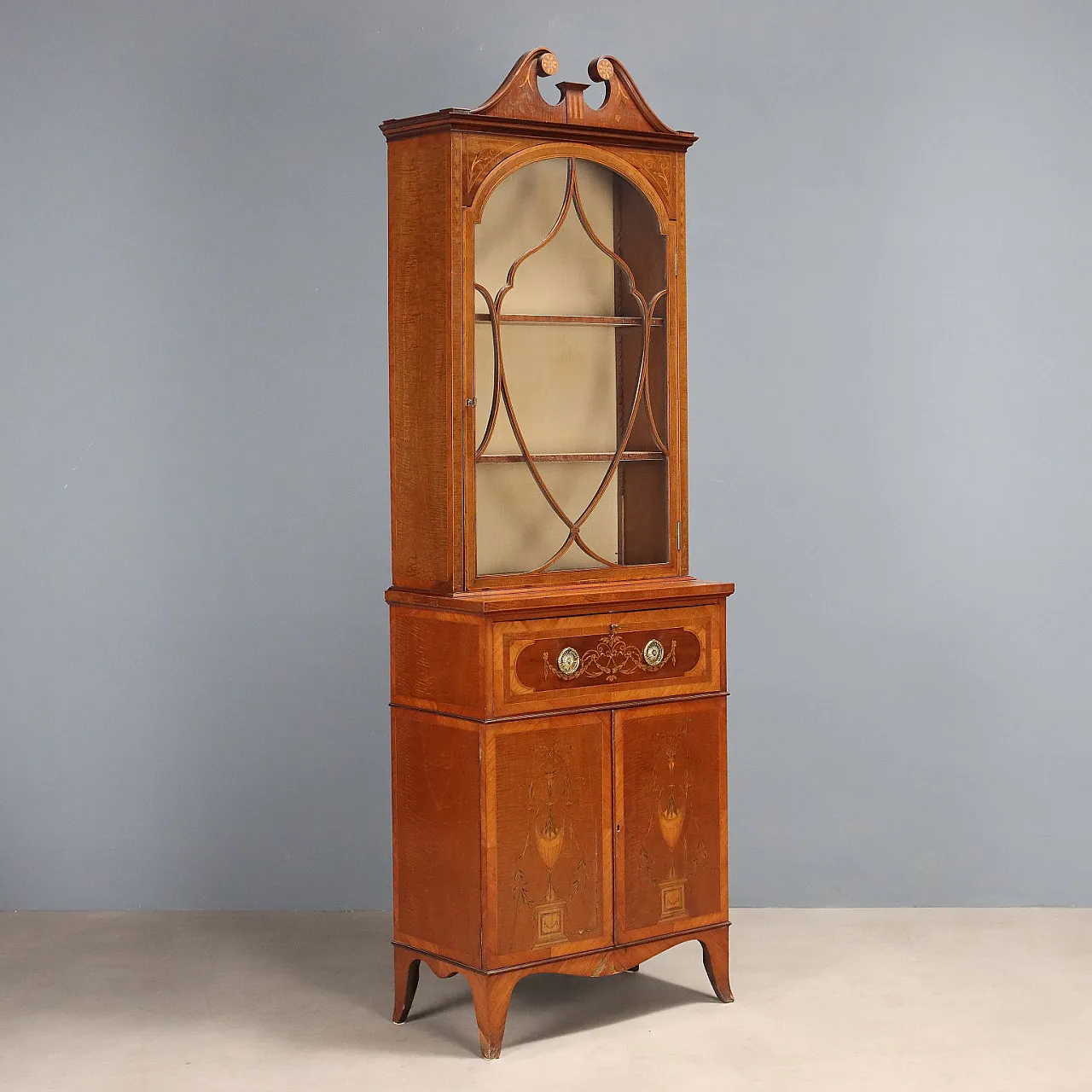 Libreria in mogano riccamente intarsiata, primo '900 1