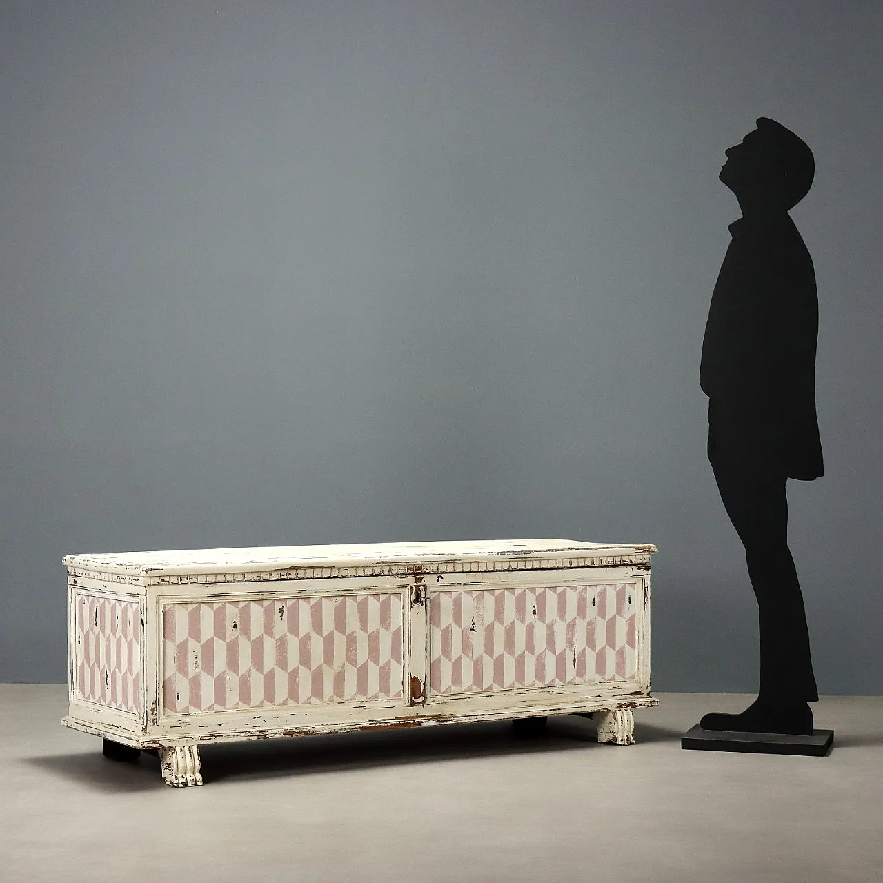 Chest in lacquered walnut and wrought iron, 18th century 3