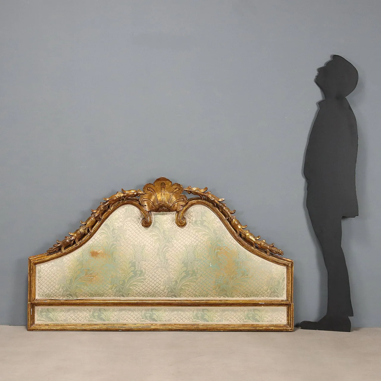 Carved wooden bed headboard, 19th century 3