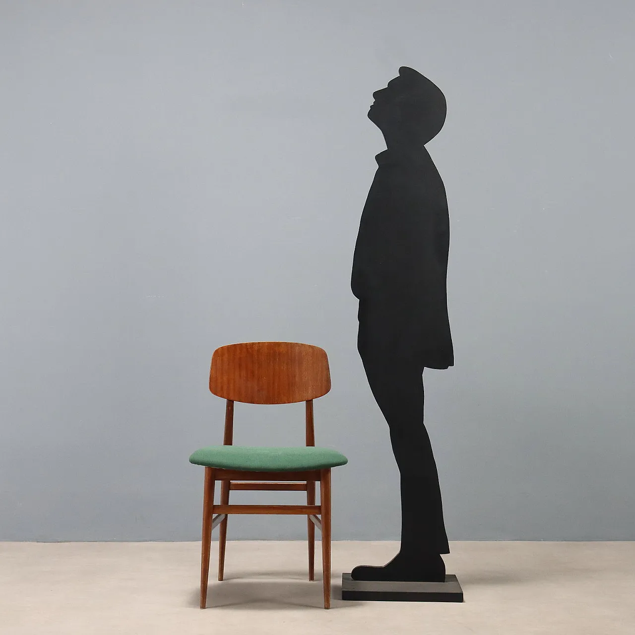 Sedia in legno con seduta originale in tessuto verde, '900 3