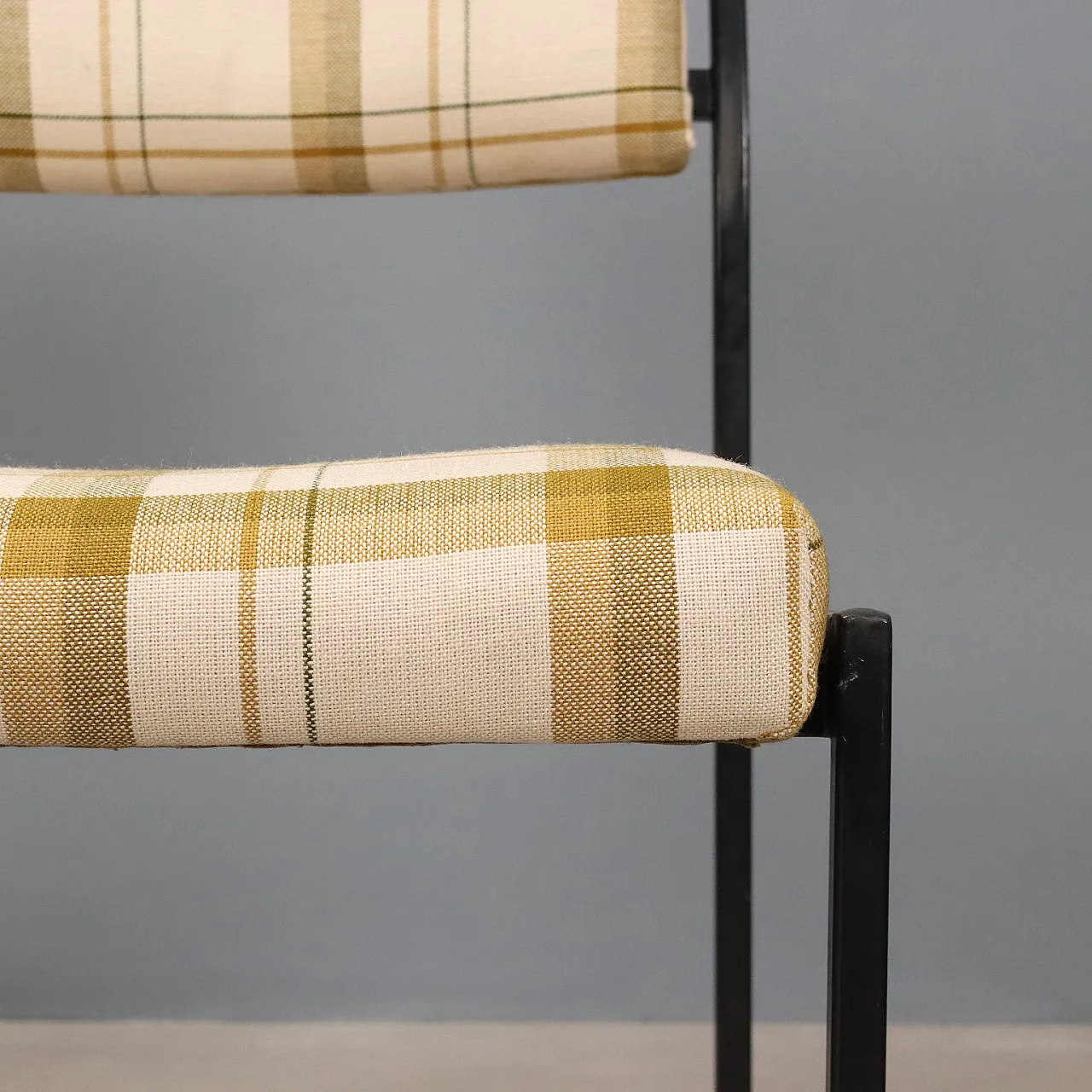 Coppia di sedie, anni '60 6