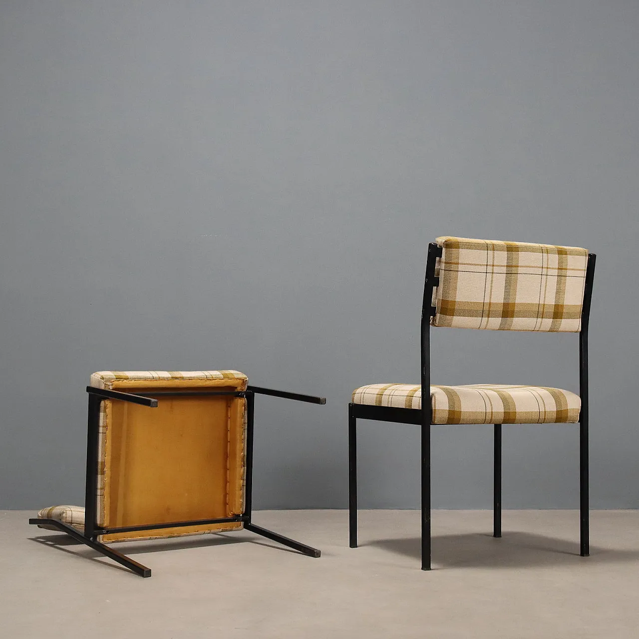 Coppia di sedie, anni '60 9