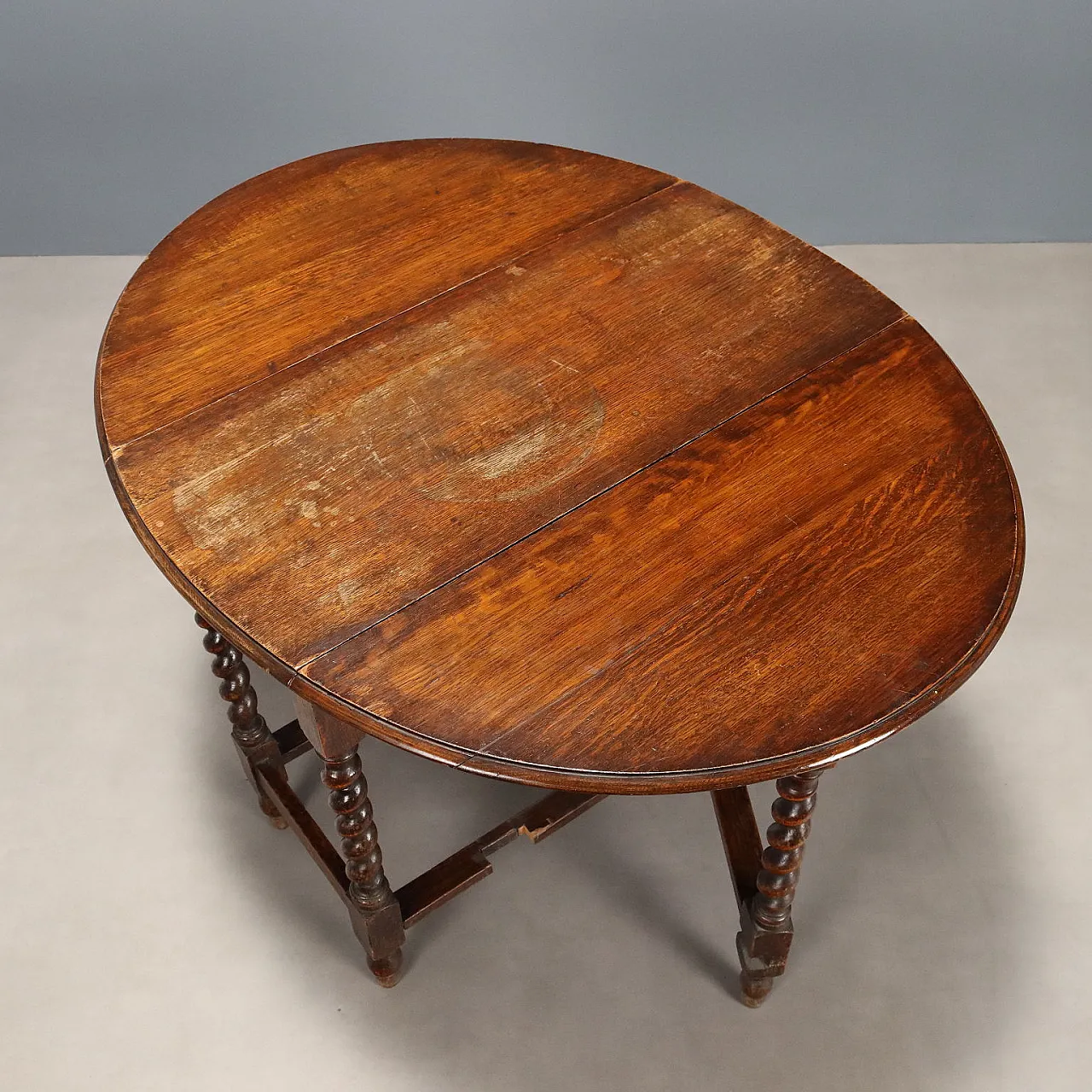 Table in oak, 19th century 8