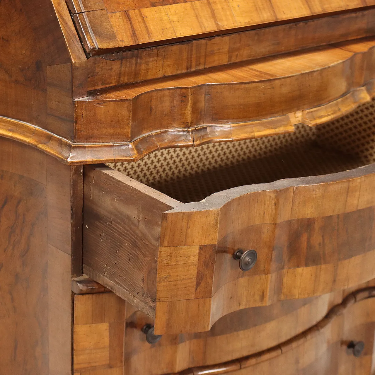 Trumeau in stile in noce e radica di noce, '900 9