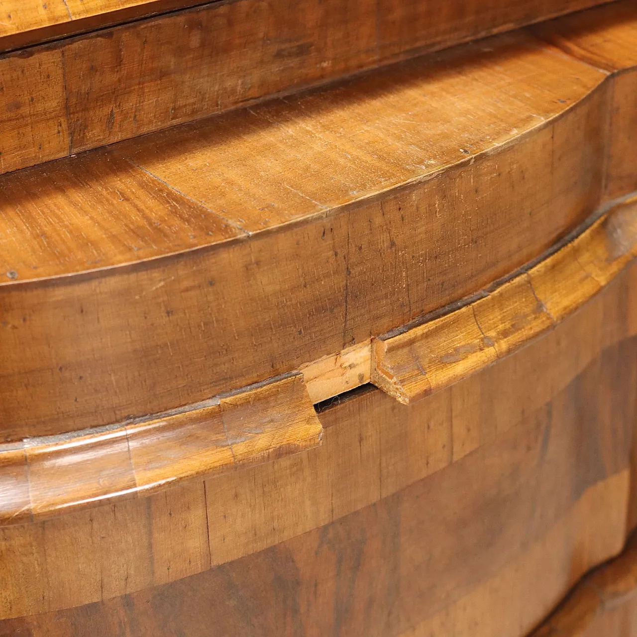 Trumeau in stile in noce e radica di noce, '900 10