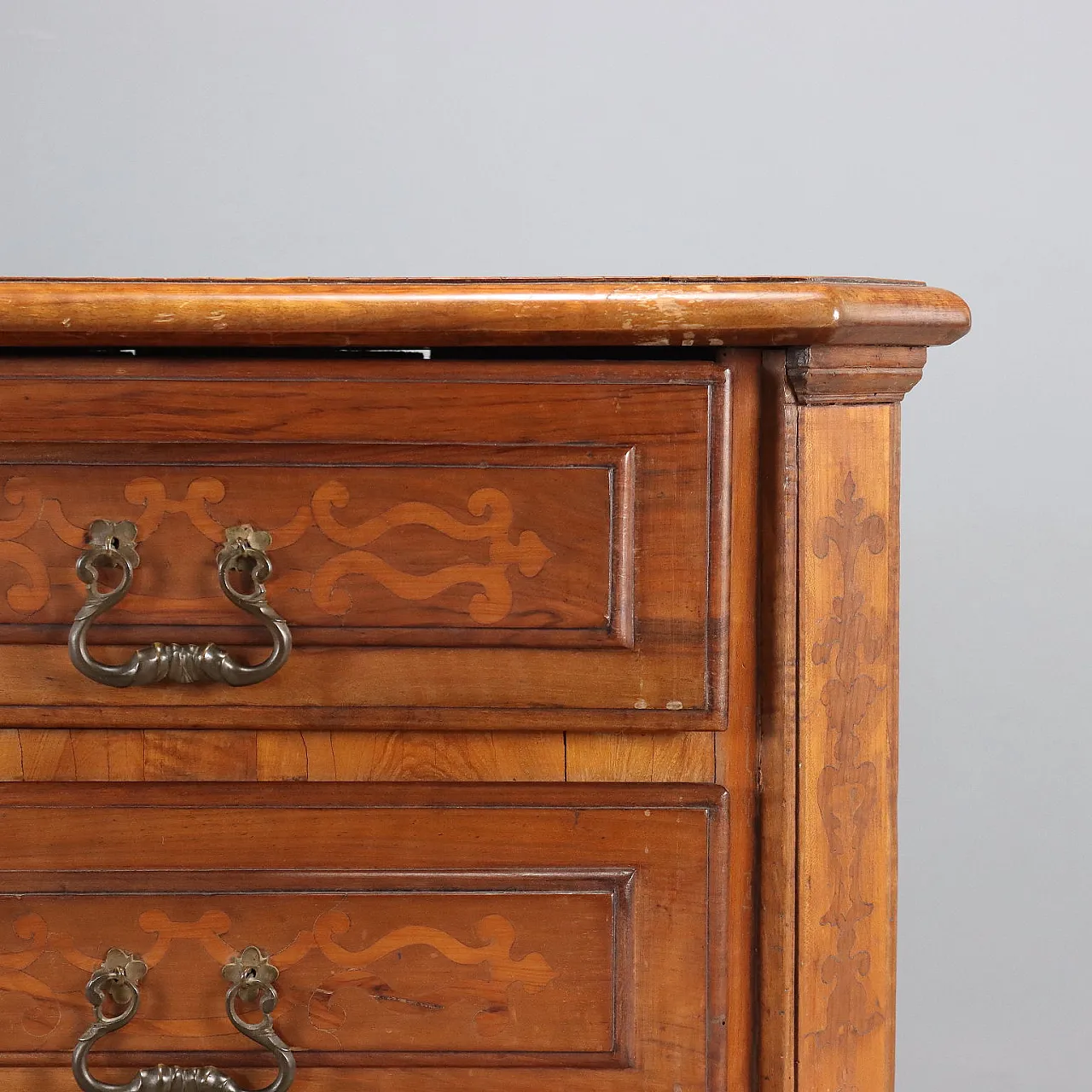 Baroque chest of drawers in walnut and olive tree, 18th century 6