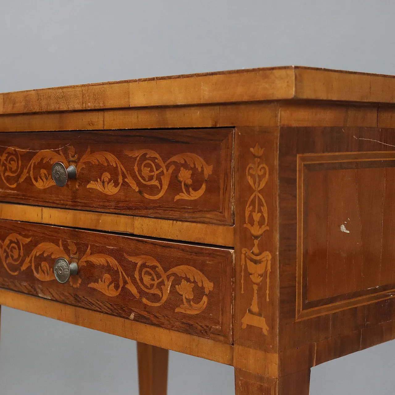 Pair of bedside tables in different woods, 20th century 3