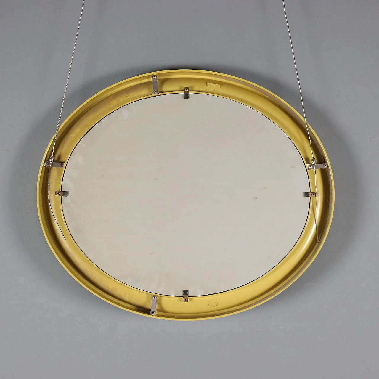 Specchio da parete ellittico con cornice in plastica, '900 8