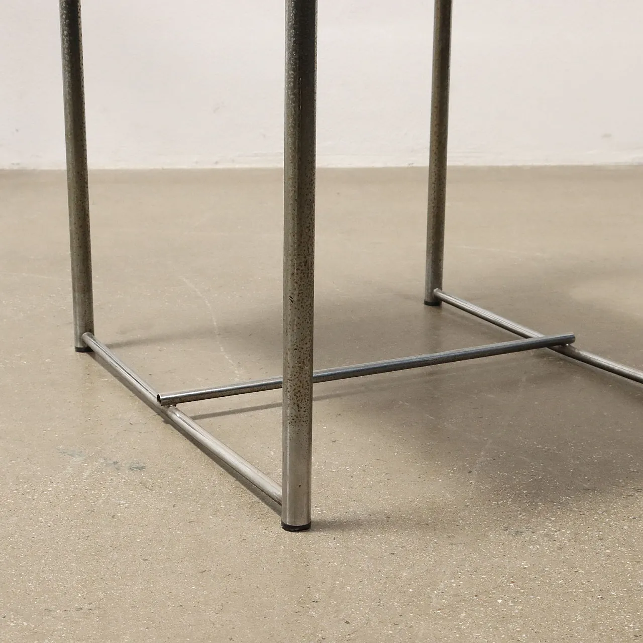 Pair of black leather and chromed metal chairs by Alias, 1980s 5