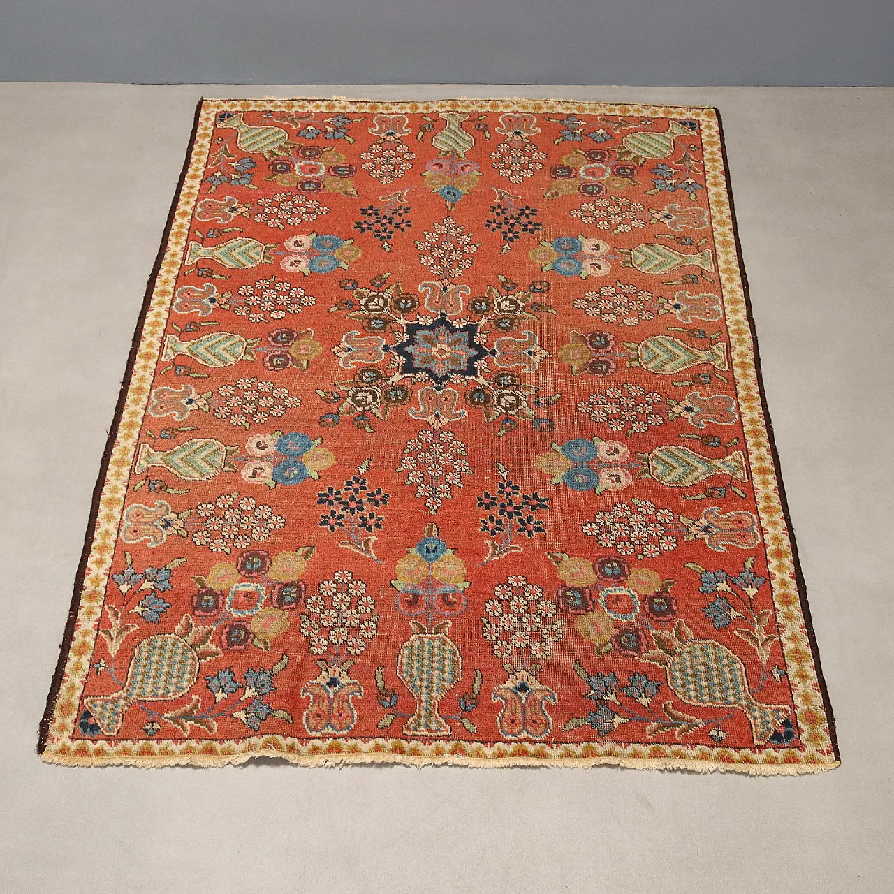Tabriz rug in wool and cotton, large knot, handmade, 20th century 3