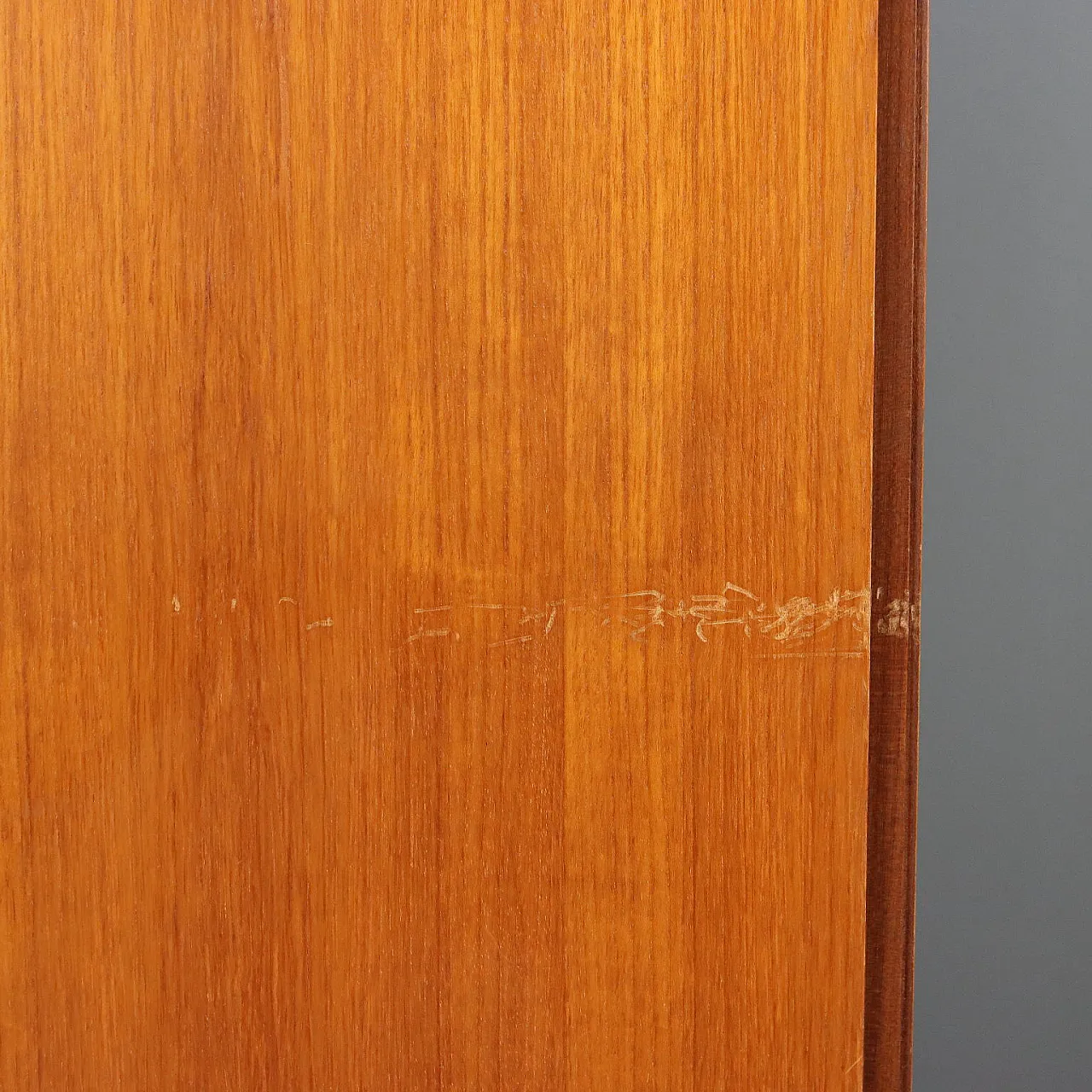 Armadio in impiallacciatura di teak con inserti in legno tinto, '900 7