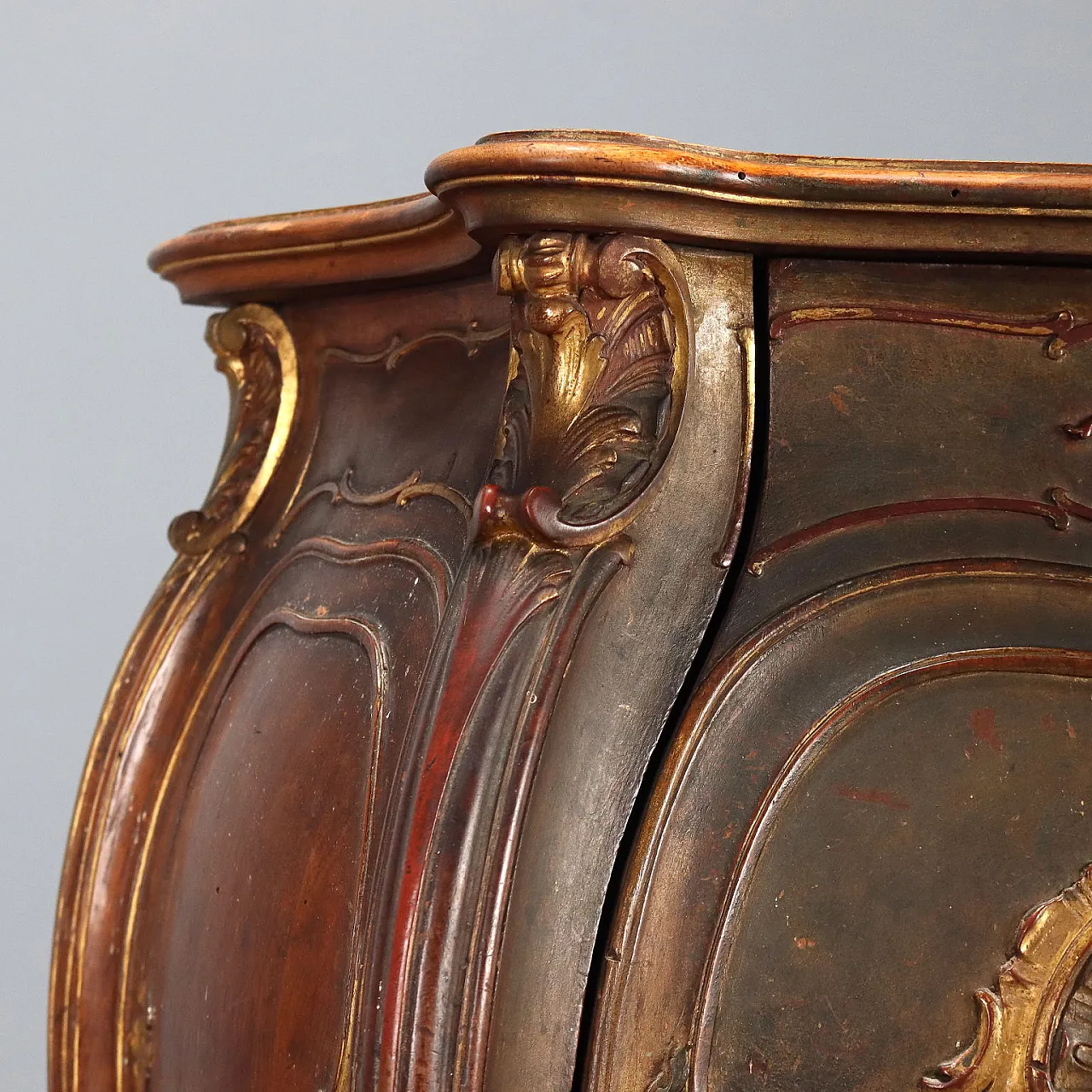 Mobile in noce in stile tardo barocco, laccato e dorato, primo '900 5