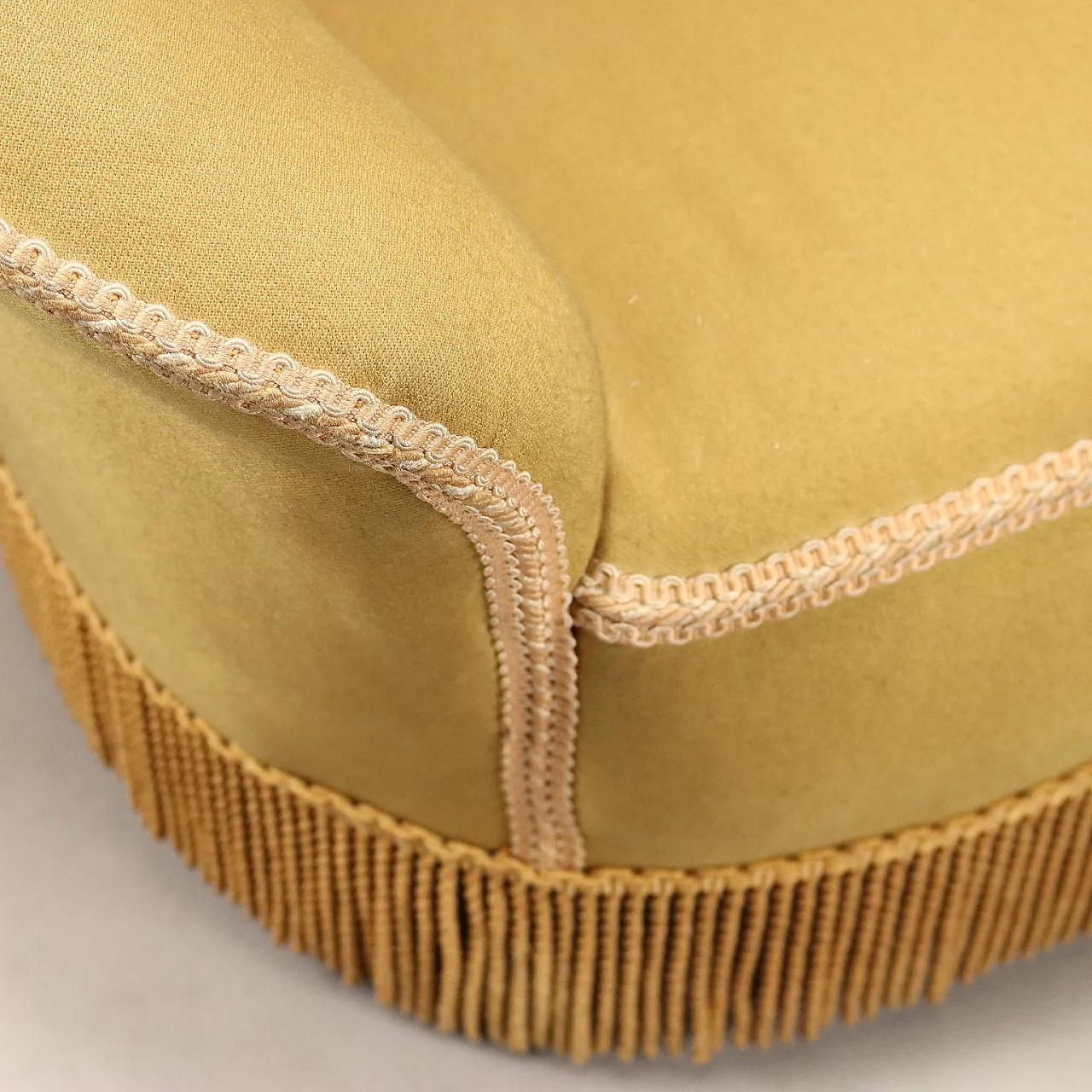 Tufted sofa with fabric upholstery, 20th century 5