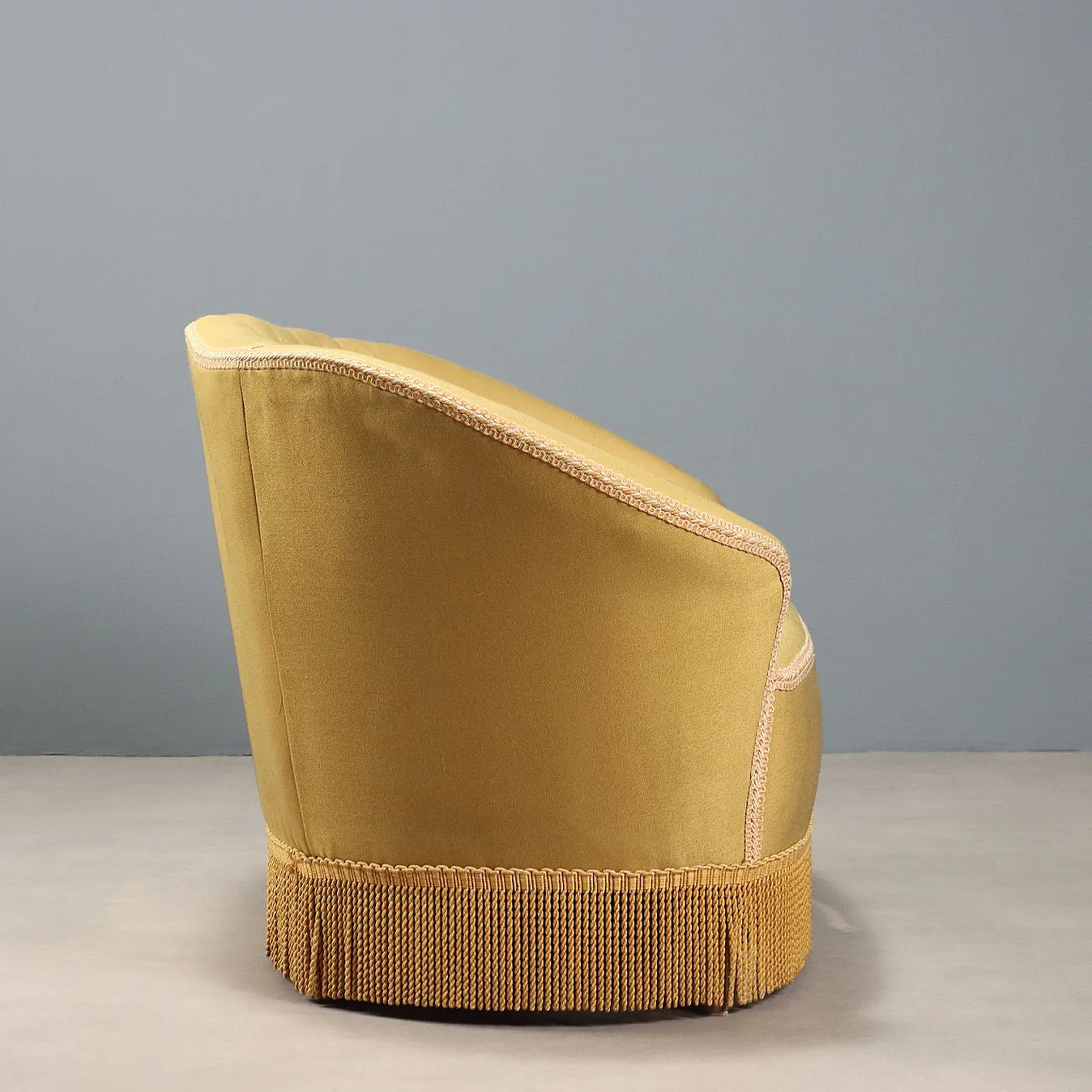 Tufted sofa with fabric upholstery, 20th century 7