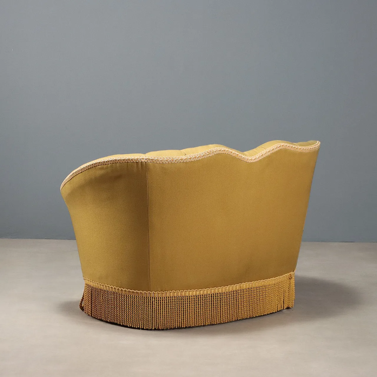 Tufted sofa with fabric upholstery, 20th century 9