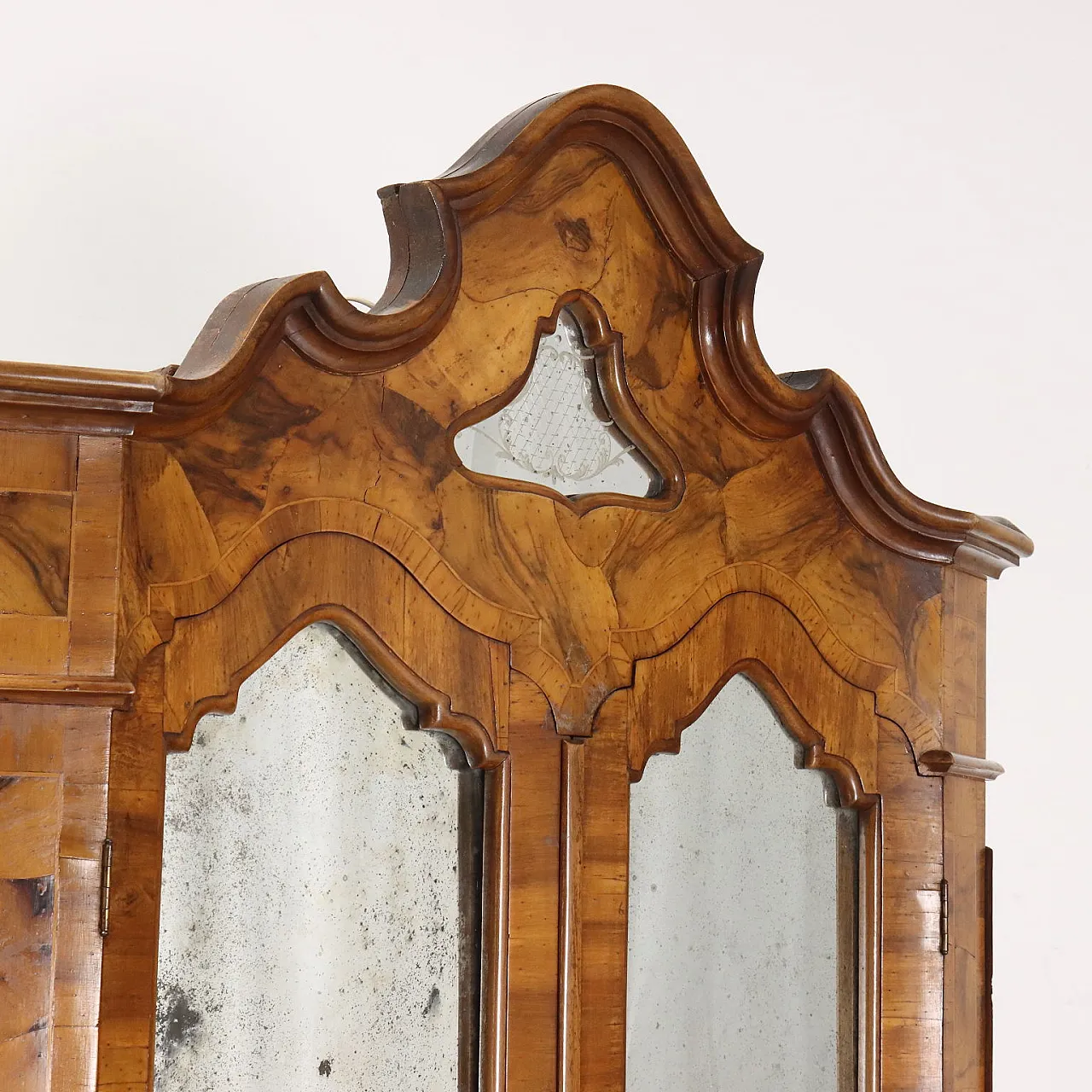 Walnut Baroque-style trumeau, 20th century 4