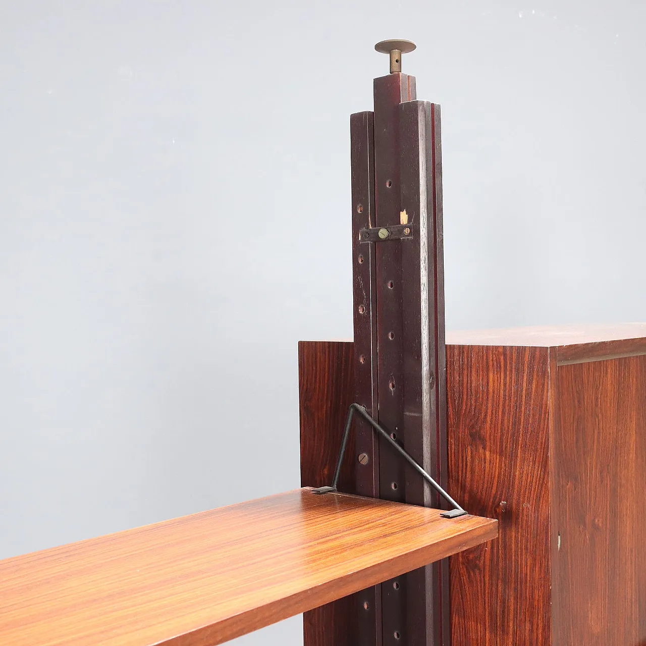 Libreria con impiallacciatura di legno esotico e ottone, '900 7