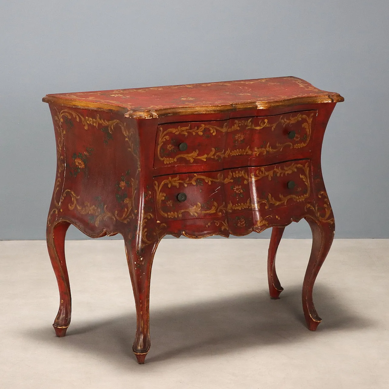 Cassettone in legno e lacca bordeaux, fine '800 1