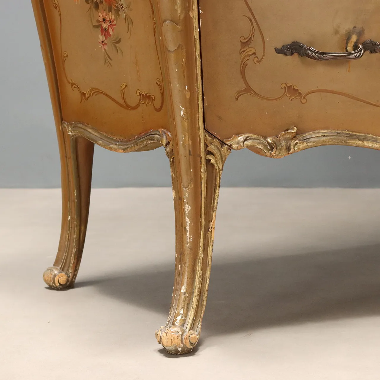 Comò barocco in legno dipinto, primo '900 9