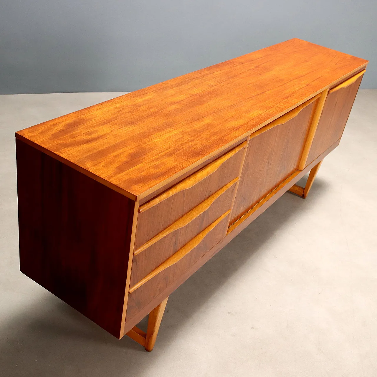 Teak veneered sideboard, 20th century 4