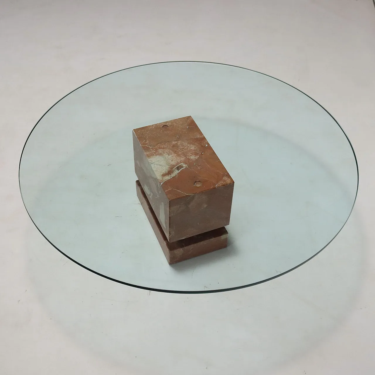 Red marble coffee table with round glass top, Italy 1980s 5