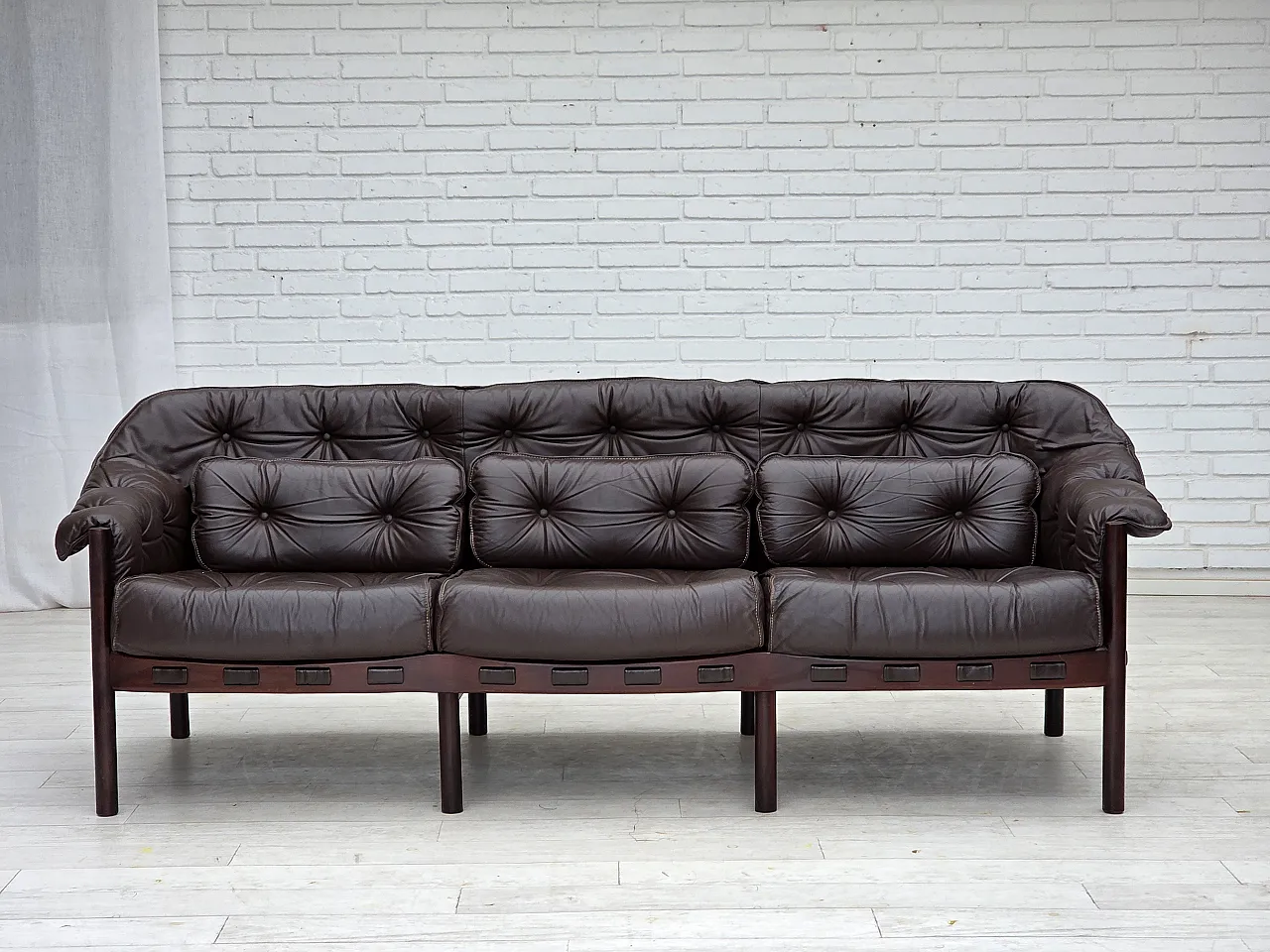 Divano scandinavo a 3 posti di Arne Norell, in pelle, anni '70 1