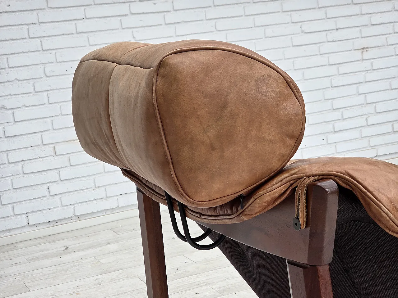 Poltrona modello Amazon norvegese di Jan Erik Lindgren, anni '70 12