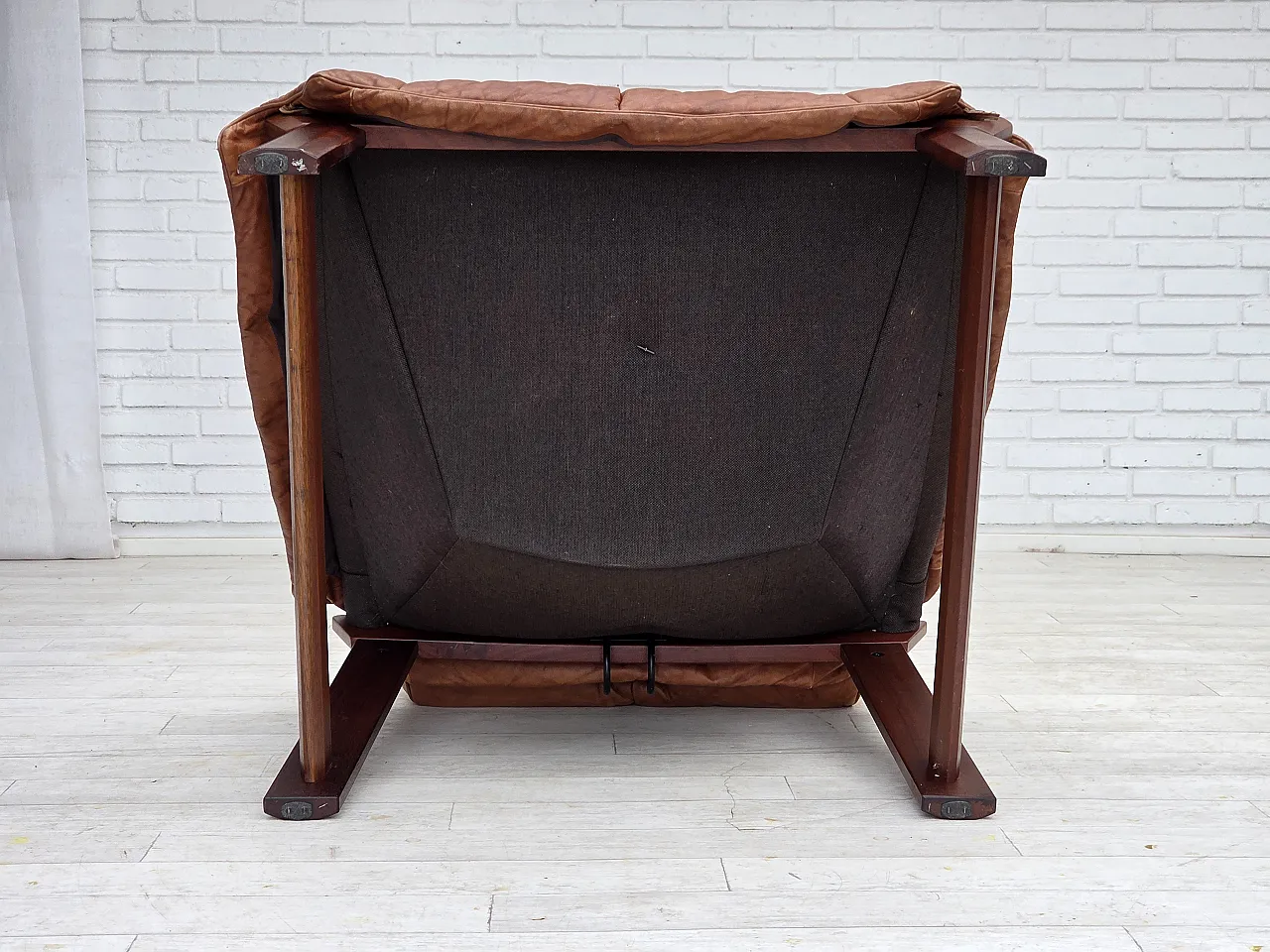 Poltrona modello Amazon norvegese di Jan Erik Lindgren, anni '70 18