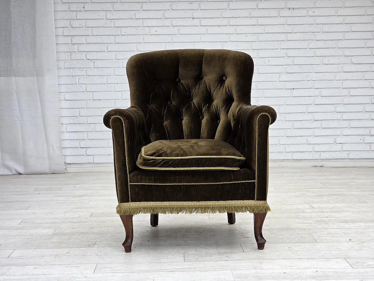 Poltrona scandinava, velluto verde, legno di frassino, anni '50 1