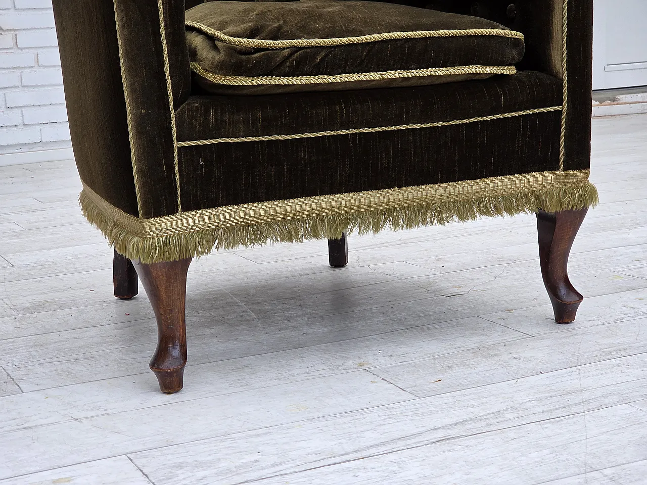 Poltrona scandinava, velluto verde, legno di frassino, anni '50 5