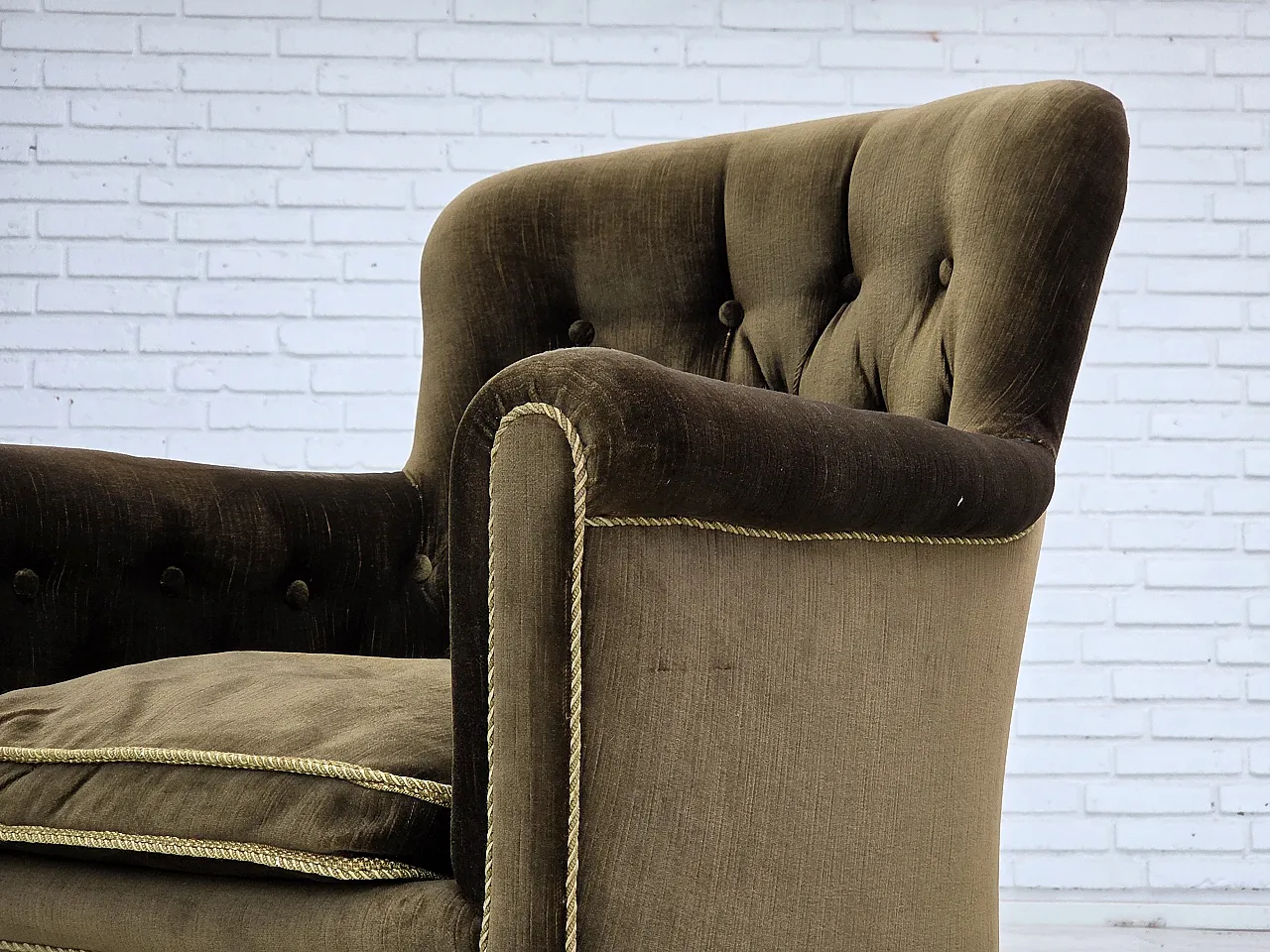 Poltrona scandinava, velluto verde, legno di frassino, anni '50 20