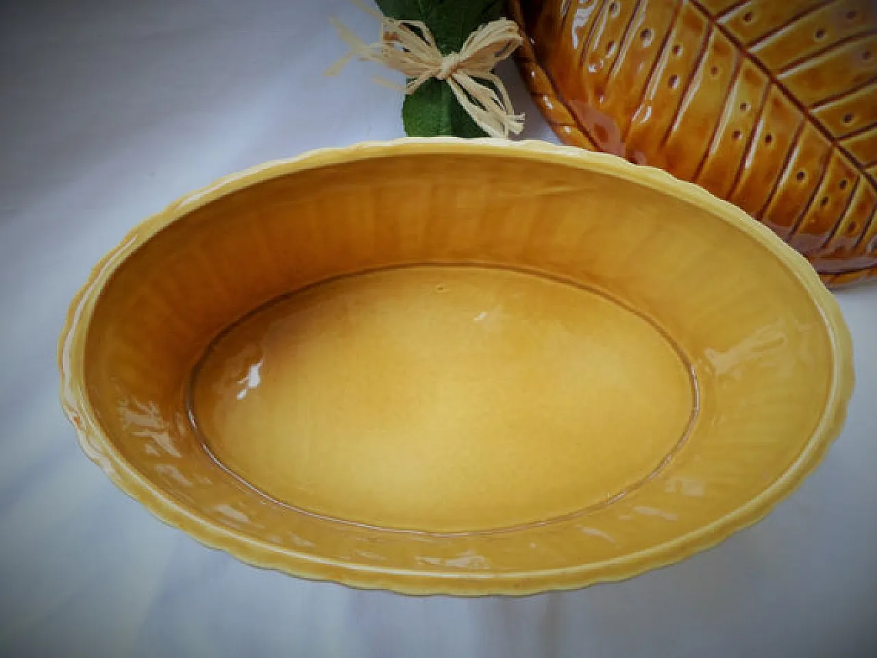 Large Majolica Puff Pastry Pie Faience Dish Terrine, light brown, 80s 5