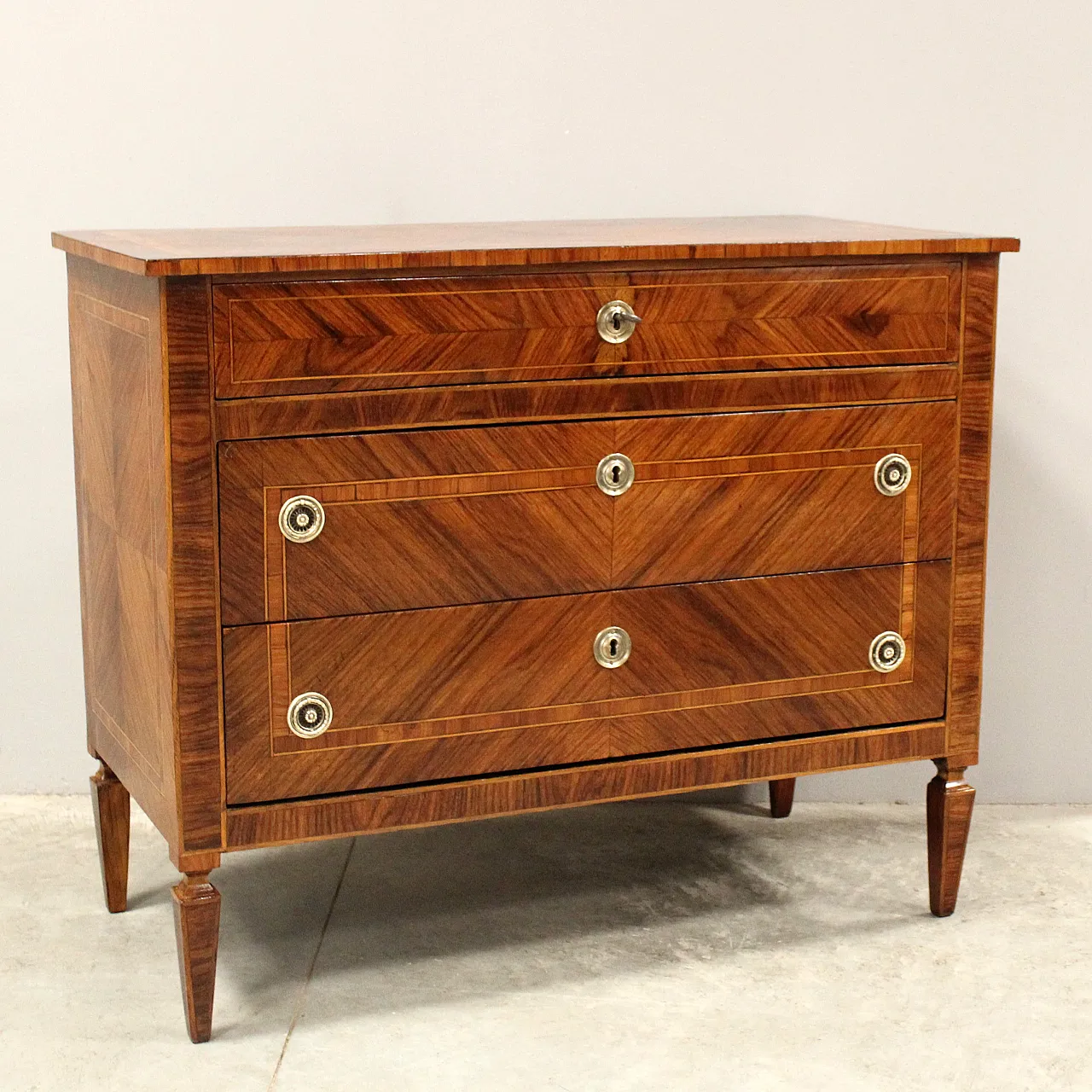 Cassettone comò Luigi XVI in noce intarsiato, '800 2