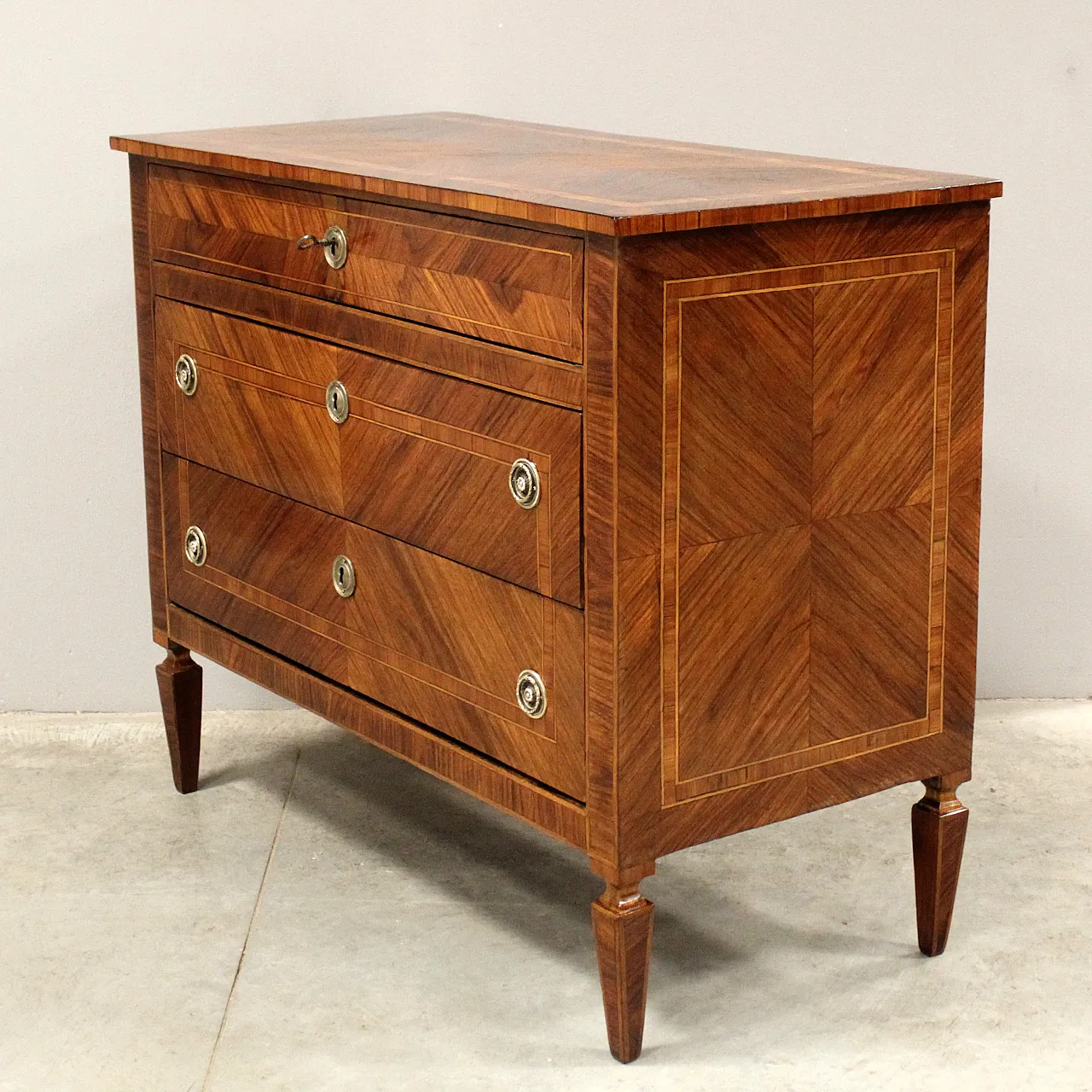 Cassettone comò Luigi XVI in noce intarsiato, '800 3