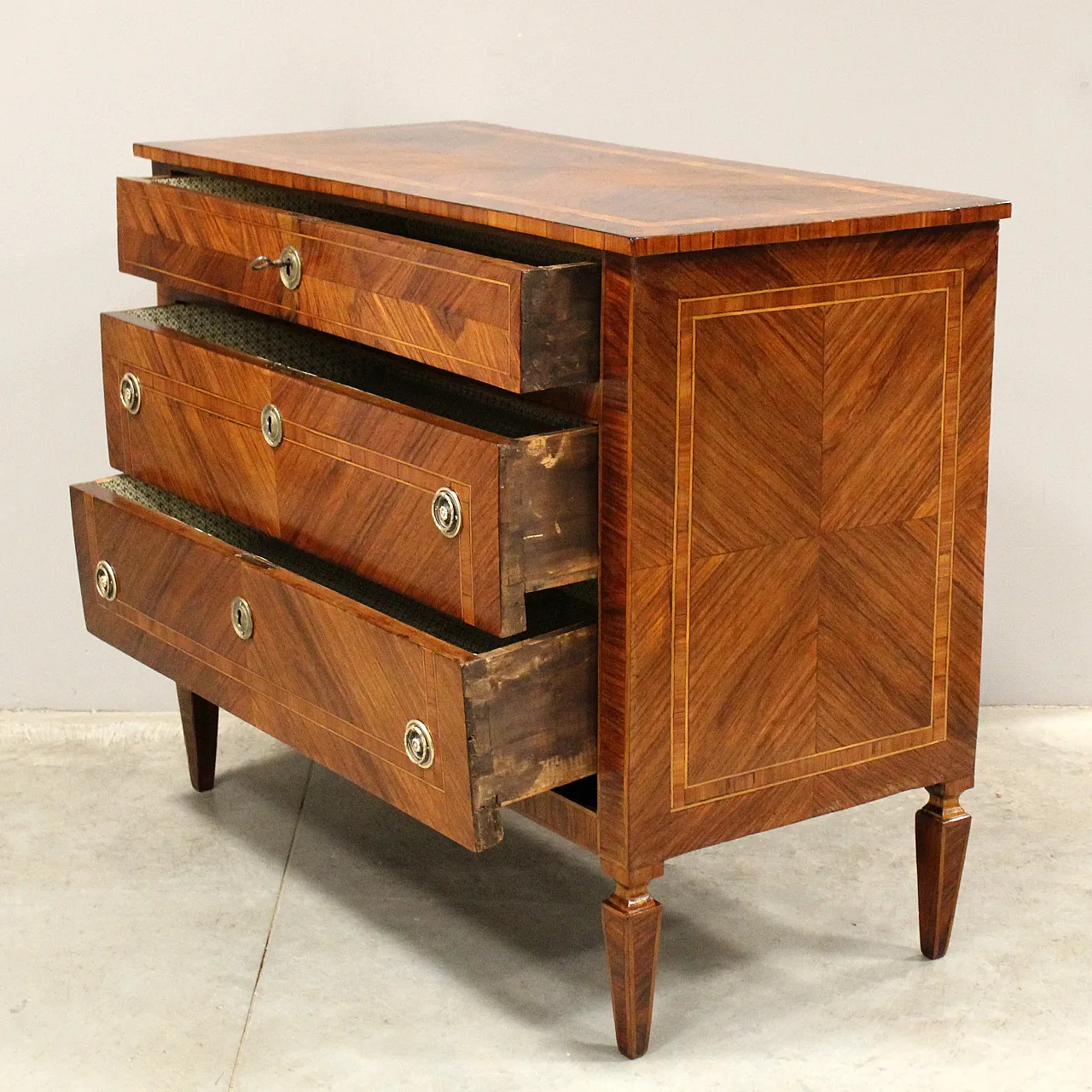 Cassettone comò Luigi XVI in noce intarsiato, '800 5